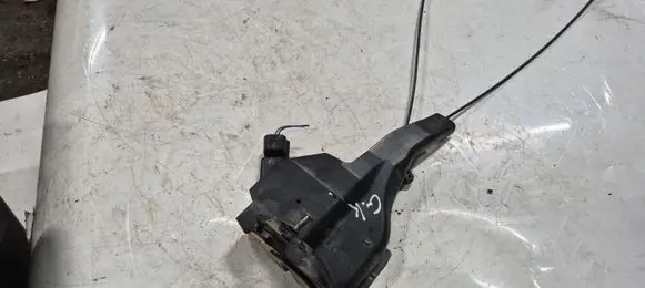Toyota Avensis Verso Rear door lock