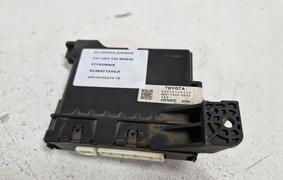 Toyota Avensis T270 Air conditioner control unit module 88650-05310