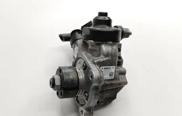 Volkswagen Caddy Fuel injection high pressure pump 0445010514 03L130755D