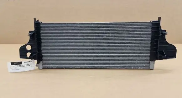 Mercedes-Benz R W251 Intercooler radiator