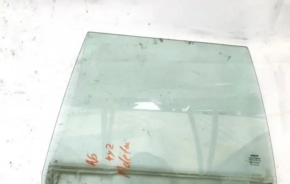 Nissan Primera Rear door window glass