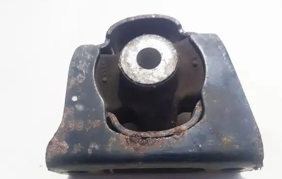 Toyota Auris 150 Engine mount bracket 0308