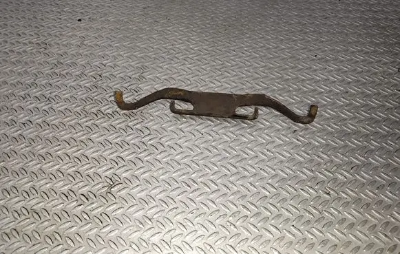 Ford Galaxy Front brake pad spring 