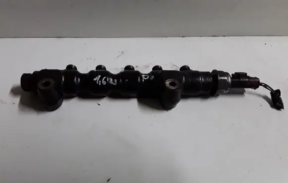 Ford Focus Fuel main line pipe 9654592680