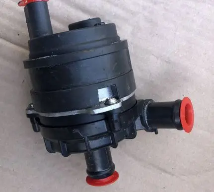 Volkswagen Golf VIII Water pump 05N965567C DP6109510A