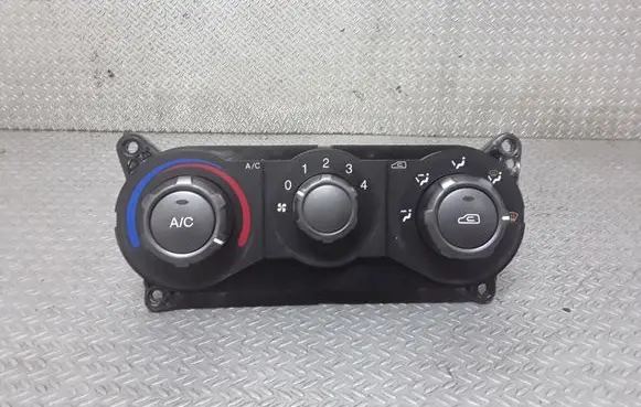 Hyundai Matrix Climate control unit 9725017XXX
