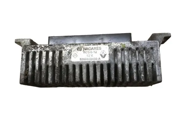 Renault Megane III Glow plug pre-heat relay 8200558438A RCS812