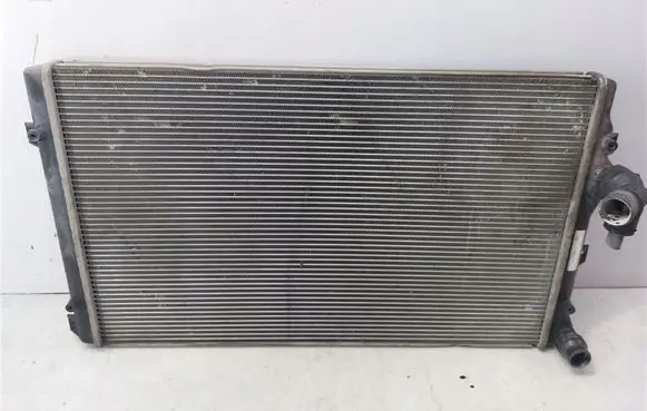 Seat Leon (1P) Coolant radiator 