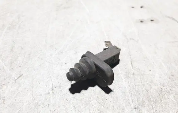 Audi A6 S6 C4 4A Front door sensor 893947561A