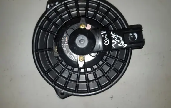 Mazda 2 Heater fan/blower 8940000