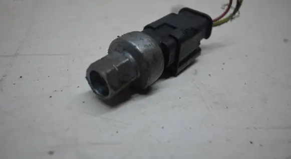 Citroen C3 Picasso Air conditioning (A/C) pressure sensor 9647971280