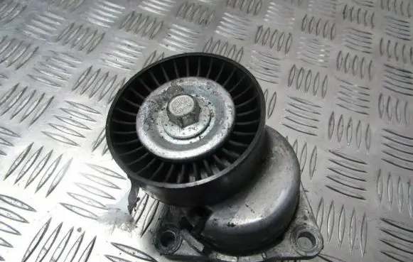 KIA Carnival Generator/alternator belt tensioner GK31122