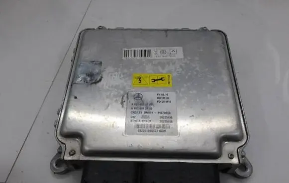 Mercedes-Benz C W204 Engine control unit/module ECU A6519003100
