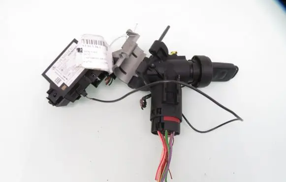 Mercedes-Benz A W168 Ignition lock 1688200426