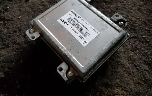 Opel Astra J Engine control unit/module 12647212