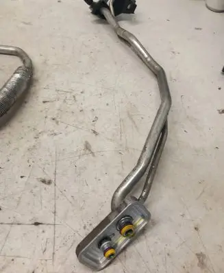 BMW X5 E70 Air conditioning (A/C) pipe/hose 6945725 001005610 2544M