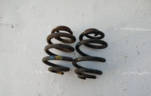 Volkswagen Transporter - Caravelle T5 Rear coil spring 