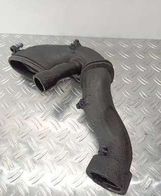 BMW 7 E65 E66 Turbo air intake inlet pipe/hose 7794172 58300015 446237606