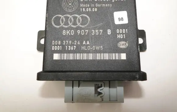 Audi A4 S4 B8 8K Light module LCM 8K0907357B