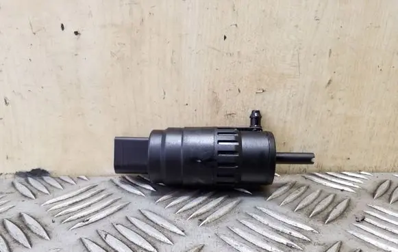 Windscreen/windshield washer pump