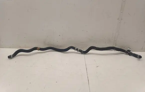 Nissan Qashqai J12 Engine coolant pipe/hose