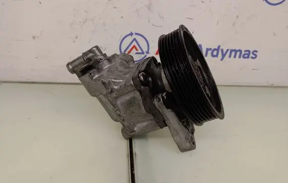 BMW X3 E83 Power steering pump 3450590 32413450590