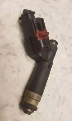 Jeep Grand Cherokee (WJ) Fuel injector 53030842