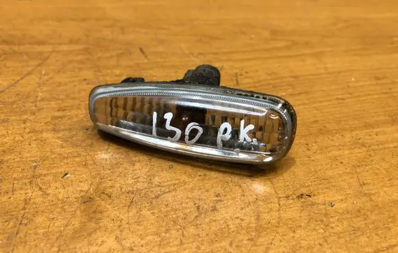 Hyundai i30 Front fender indicator light