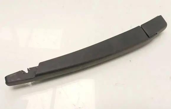 Nissan Juke I F15 Rear wiper blade arm 80019327