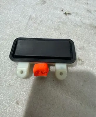 Mercedes-Benz E W212 Tailgate opening switch 2218702410