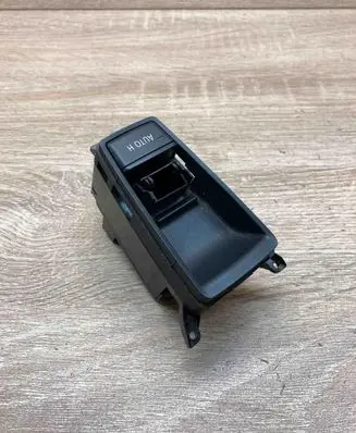 BMW X6 E71 Hand parking brake switch 9148508 032141102