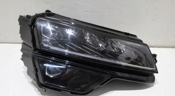 Skoda Karoq Headlight/headlamp