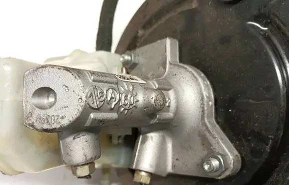 BMW 3 E90 E91 Master brake cylinder 
