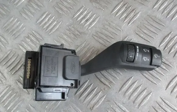 Ford Focus Wiper switch 17D940