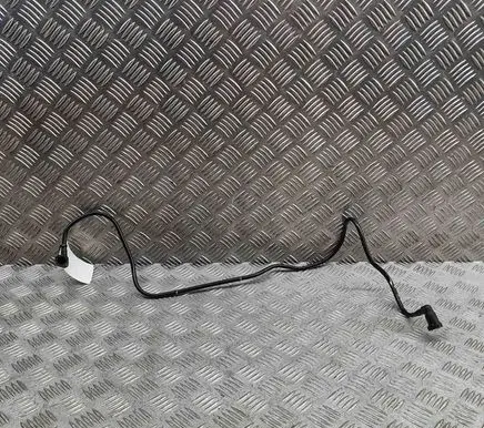 Volkswagen Tiguan Fuel line pipe 5WA201293G