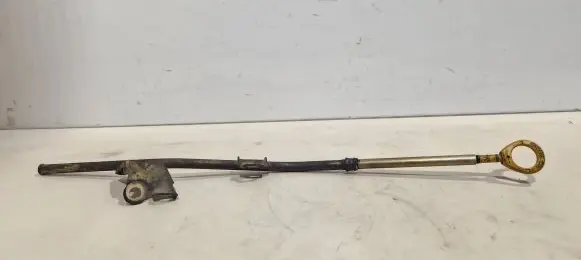 Toyota Corolla E120 E130 Oil level dip stick 15301-27040
