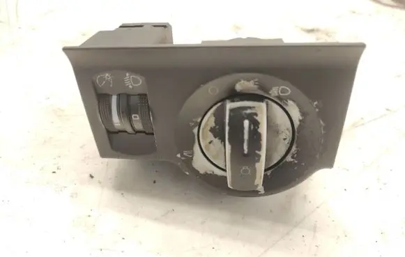 Audi A2 Light switch 8Z1941531D