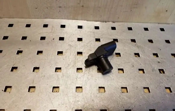 BMW X3 E83 Camshaft position sensor 7792256