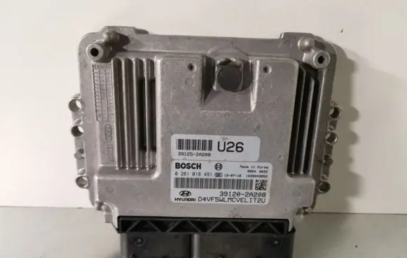 Hyundai i40 Engine control unit/module 0281018491