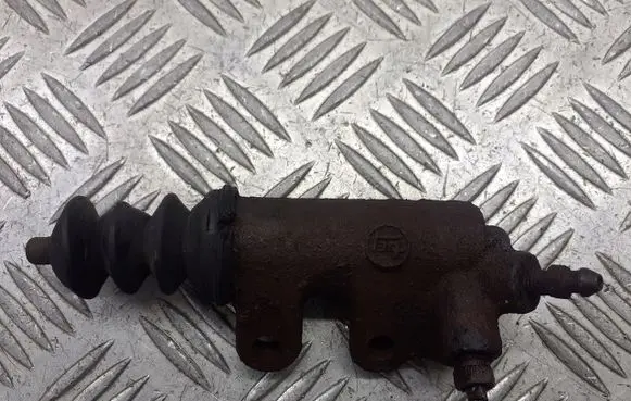 Toyota Avensis T250 Clutch release bearing slave cylinder 
