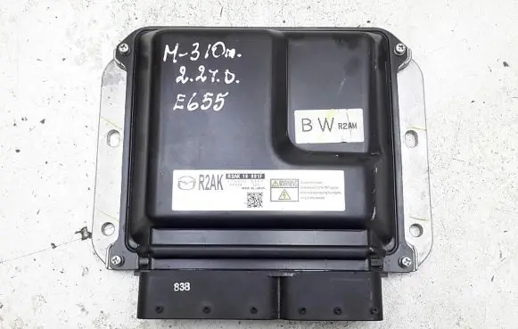 Mazda 3 II Engine control unit/module 2758008384