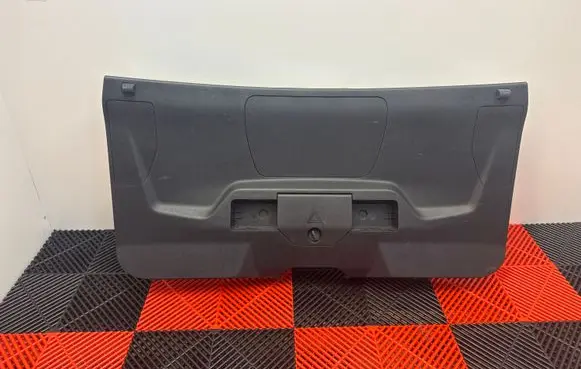 Peugeot 3008 II Tailgate/boot cover trim set 9835728277