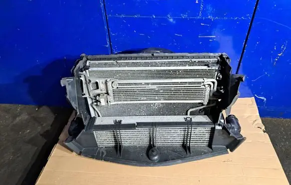 Mercedes-Benz C W204 Radiator set A2045001001