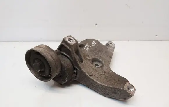 Skoda Yeti (5L) A/C compressor mount bracket 03F260885