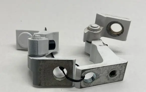 Audi Q3 F3 Rear door hinge set 8V0833404E
