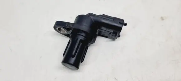 Alfa Romeo Giulia Camshaft speed sensor 0232103076 670050422