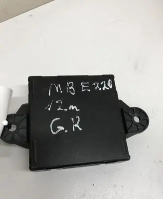 Mercedes-Benz E W212 Door control unit/module A2189010100