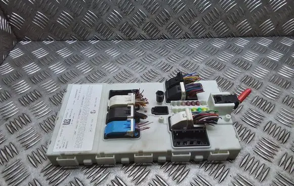 BMW 1 F20 F21 Other control units/modules 8733501 61358733501 873350101