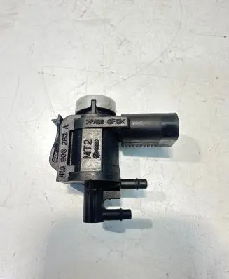 Audi A4 S4 B8 8K Turbo solenoid valve 1K0906283A