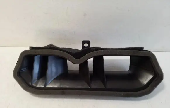 Audi e-tron Cabin air duct channel 4KL858431